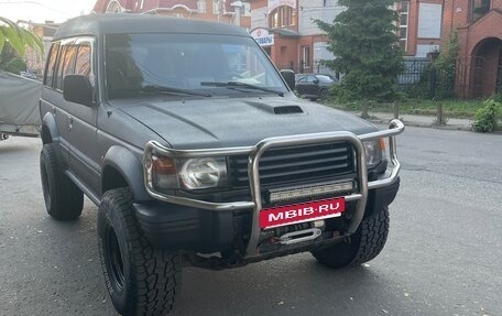 Mitsubishi Pajero III рестайлинг, 1994 год, 820 000 рублей, 2 фотография