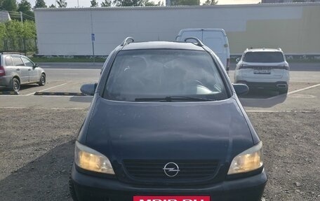 Opel Zafira A рестайлинг, 2001 год, 200 000 рублей, 3 фотография