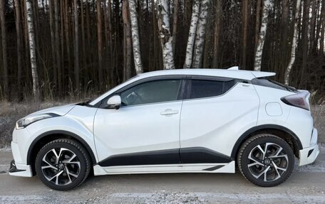 Toyota C-HR I рестайлинг, 2017 год, 1 900 000 рублей, 2 фотография