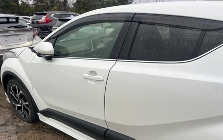 Toyota C-HR I рестайлинг, 2017 год, 1 900 000 рублей, 20 фотография