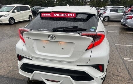 Toyota C-HR I рестайлинг, 2017 год, 1 900 000 рублей, 15 фотография