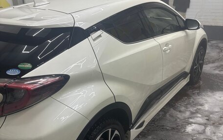 Toyota C-HR I рестайлинг, 2017 год, 1 900 000 рублей, 35 фотография