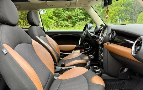 MINI Hatch, 2011 год, 1 299 000 рублей, 11 фотография