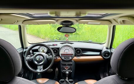 MINI Hatch, 2011 год, 1 299 000 рублей, 16 фотография