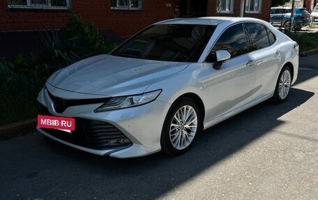 Toyota Camry, 2018 год, 2 480 000 рублей, 4 фотография