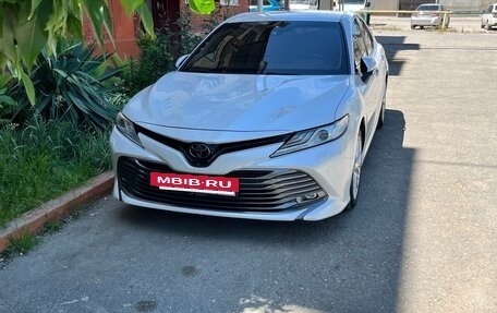 Toyota Camry, 2018 год, 2 480 000 рублей, 7 фотография