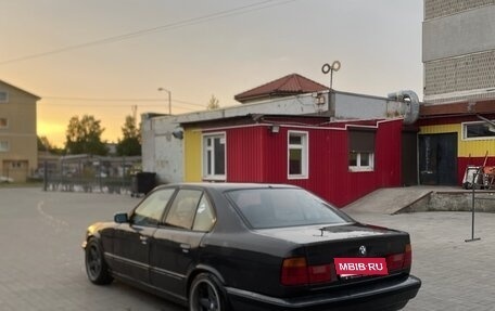 BMW 5 серия, 1993 год, 210 000 рублей, 3 фотография