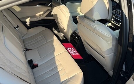 BMW 5 серия, 2019 год, 3 700 000 рублей, 12 фотография