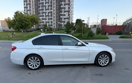 BMW 3 серия, 2017 год, 1 950 000 рублей, 3 фотография