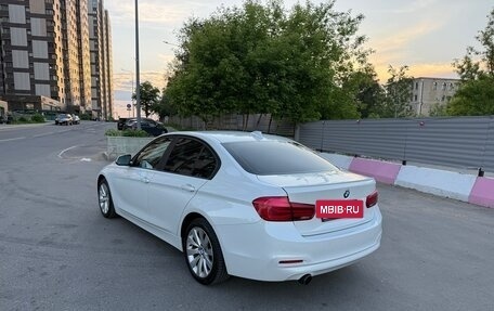BMW 3 серия, 2017 год, 1 950 000 рублей, 6 фотография
