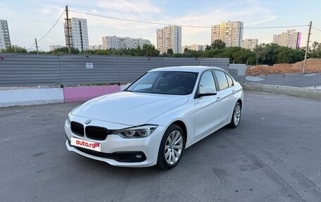 BMW 3 серия, 2017 год, 1 950 000 рублей, 8 фотография