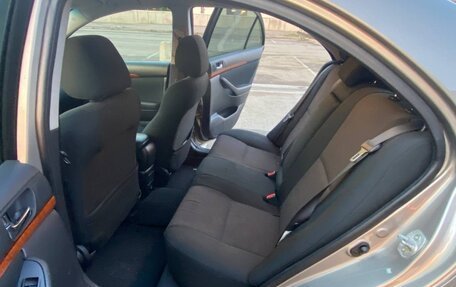 Toyota Avensis III рестайлинг, 2006 год, 790 000 рублей, 6 фотография