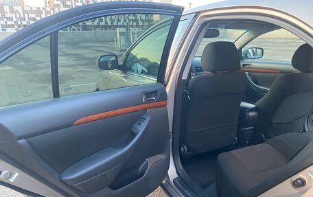 Toyota Avensis III рестайлинг, 2006 год, 790 000 рублей, 7 фотография
