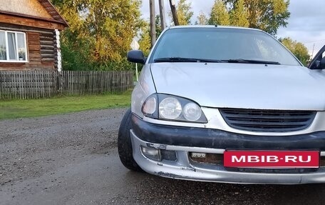 Toyota Avensis III рестайлинг, 1998 год, 155 000 рублей, 4 фотография