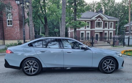 BMW 5 серия, 2025 год, 8 500 000 рублей, 9 фотография