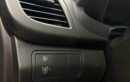 Hyundai Solaris II рестайлинг, 2016 год, 1 350 000 рублей, 8 фотография