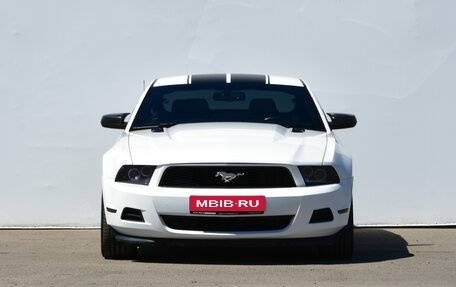 Ford Mustang VI рестайлинг, 2011 год, 2 149 000 рублей, 8 фотография