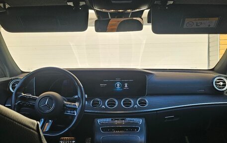 Mercedes-Benz E-Класс, 2021 год, 5 200 000 рублей, 7 фотография