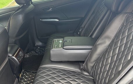 Toyota Camry, 2017 год, 2 800 000 рублей, 13 фотография