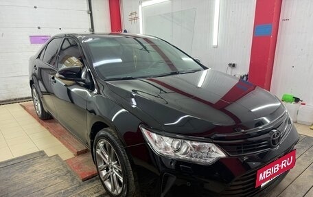 Toyota Camry, 2017 год, 2 800 000 рублей, 3 фотография