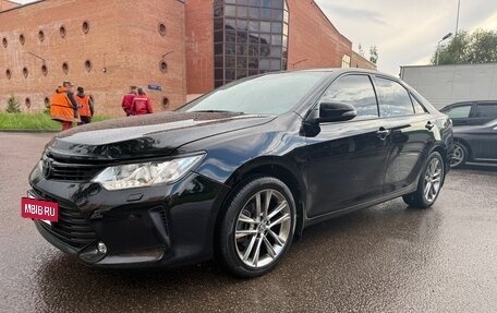 Toyota Camry, 2017 год, 2 800 000 рублей, 11 фотография