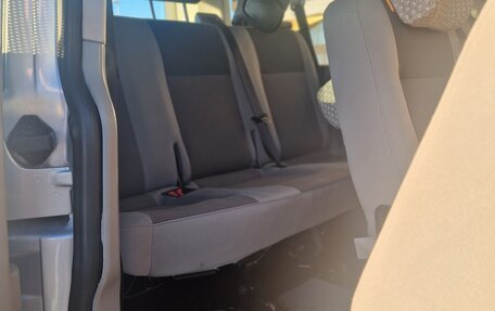 Volkswagen Caravelle T5, 2011 год, 1 800 000 рублей, 10 фотография
