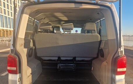 Volkswagen Caravelle T5, 2011 год, 1 800 000 рублей, 13 фотография