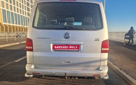 Volkswagen Caravelle T5, 2011 год, 1 800 000 рублей, 4 фотография