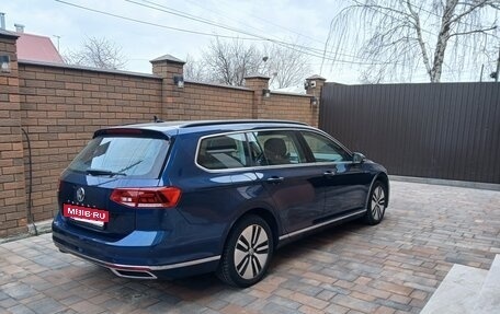 Volkswagen Passat B8 рестайлинг, 2020 год, 2 000 000 рублей, 3 фотография