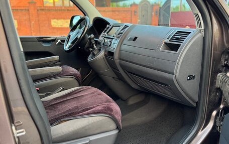 Volkswagen Caravelle T5, 2012 год, 2 090 000 рублей, 13 фотография