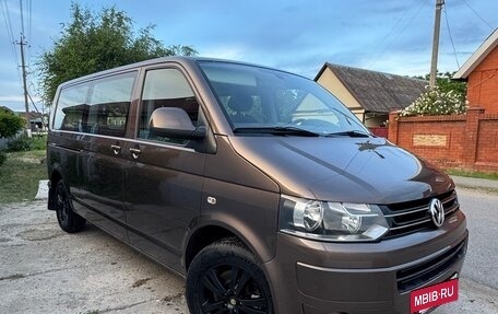 Volkswagen Caravelle T5, 2012 год, 2 090 000 рублей, 11 фотография