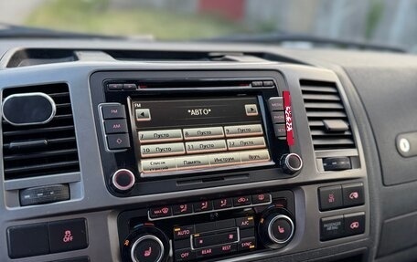 Volkswagen Caravelle T5, 2012 год, 2 090 000 рублей, 18 фотография