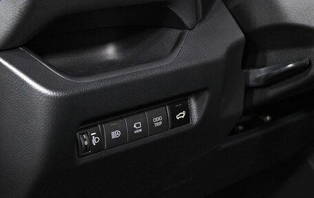 Toyota RAV4, 2025 год, 4 140 000 рублей, 23 фотография