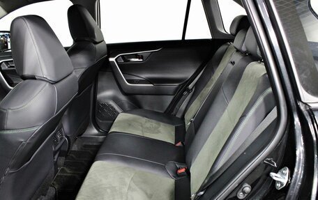 Toyota RAV4, 2025 год, 4 140 000 рублей, 26 фотография