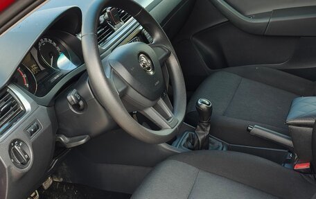 Skoda Rapid I, 2018 год, 1 350 000 рублей, 4 фотография