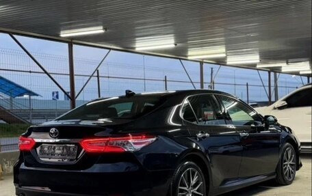 Toyota Camry, 2022 год, 2 890 000 рублей, 9 фотография