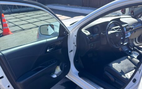 Honda Accord IX рестайлинг, 2013 год, 1 750 000 рублей, 14 фотография