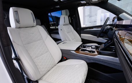 Cadillac Escalade V, 2025 год, 19 390 000 рублей, 8 фотография