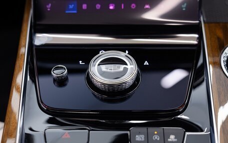 Cadillac Escalade V, 2025 год, 19 390 000 рублей, 21 фотография