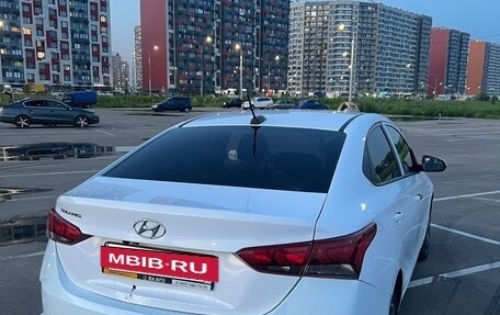 Hyundai Solaris II рестайлинг, 2021 год, 985 000 рублей, 3 фотография