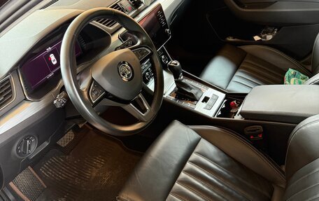 Skoda Superb III рестайлинг, 2020 год, 3 250 000 рублей, 10 фотография