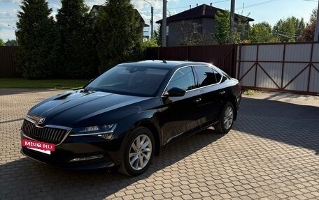 Skoda Superb III рестайлинг, 2020 год, 3 250 000 рублей, 21 фотография