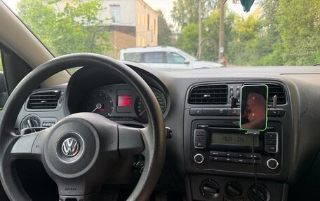 Volkswagen Polo VI (EU Market), 2012 год, 570 000 рублей, 10 фотография