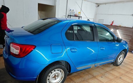 Renault Logan II, 2015 год, 520 000 рублей, 3 фотография