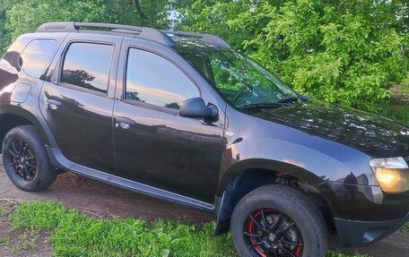 Renault Duster I рестайлинг, 2014 год, 990 000 рублей, 2 фотография