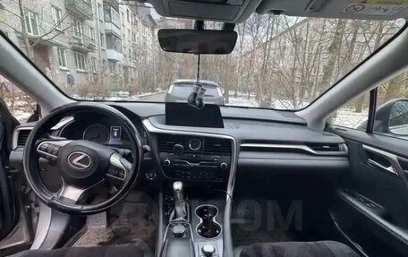 Lexus RX IV рестайлинг, 2019 год, 4 000 000 рублей, 5 фотография