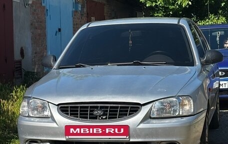 Hyundai Accent II, 2003 год, 400 000 рублей, 3 фотография