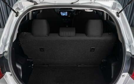 Toyota Vitz, 2017 год, 999 000 рублей, 21 фотография