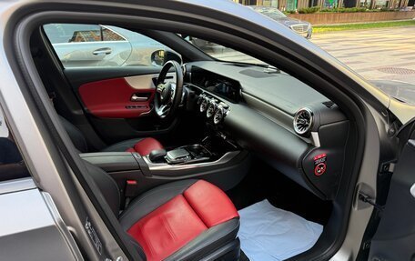 Mercedes-Benz A-Класс AMG, 2020 год, 3 800 000 рублей, 9 фотография