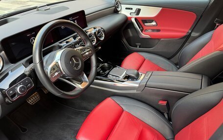 Mercedes-Benz A-Класс AMG, 2020 год, 3 800 000 рублей, 13 фотография